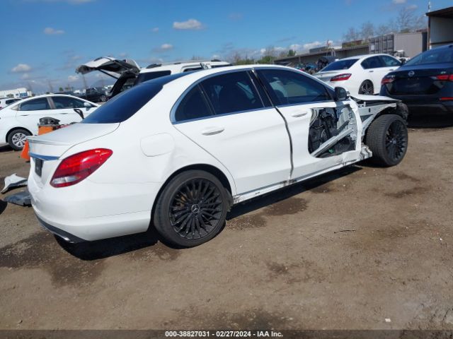 55SWF4JBXGU157609 Mercedes-Benz C 300 Luxury/sport