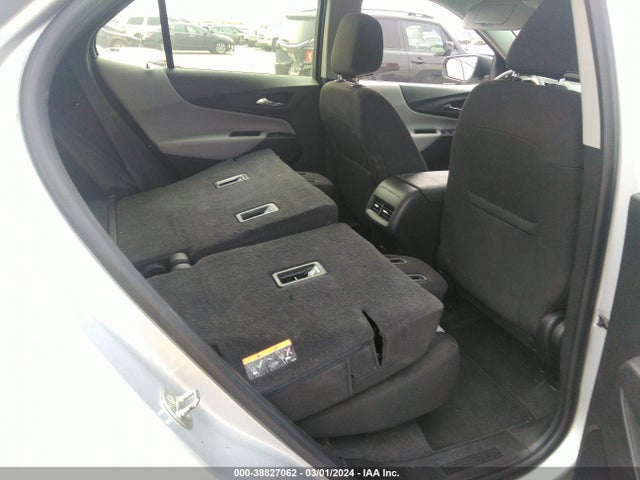 Chevrolet EQUINOX LS 2018 2GNAXREV7J6270769 Image 8
