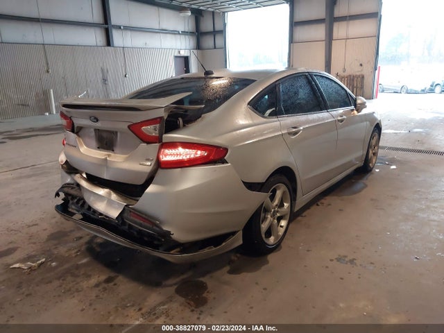3FA6P0HD3GR149063 Ford FUSION SE