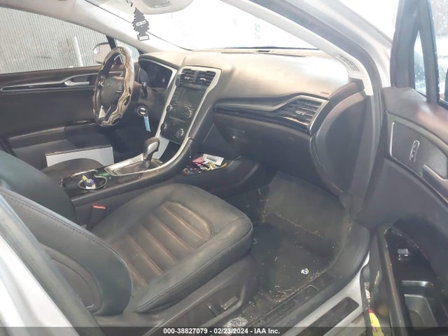 3FA6P0HD3GR149063 Ford FUSION SE
