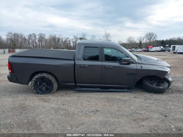 RAM 1500 Night Quad Cab 4x4 6'4 Box 2018 1C6RR7HT4JS184344 Image 13