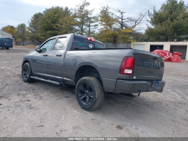 2018 RAM 1500 1C6RR7HT4JS184344 Photo 2