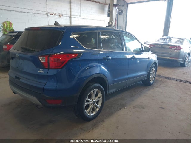 Ford ESCAPE SE 2019 1FMCU9GD3KUA04484 Image 4