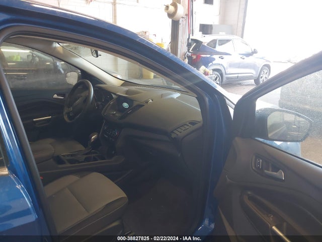 Ford ESCAPE SE 2019 1FMCU9GD3KUA04484 Image 5