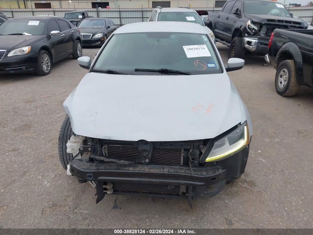 3VW2B7AJ1JM260261 Volkswagen Jetta 1.4t S