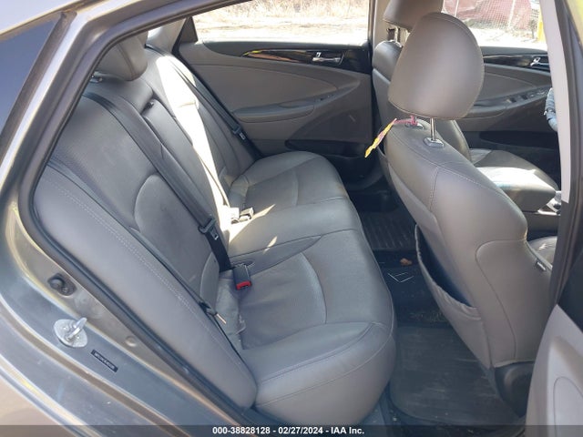 2014 HYUNDAI SONATA LIMITED VIN: 5NPEC4AC4EH824395