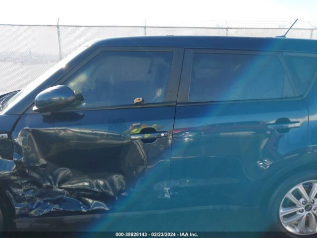 KNDJP3A5XH7415373 KIA SOUL +