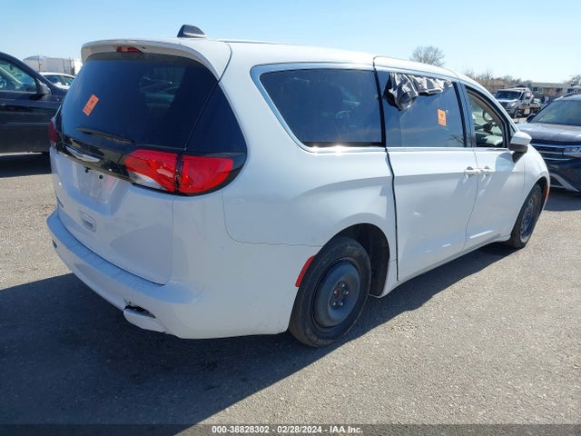 2C4RC1CGXNR208879 Chrysler Voyager Lx