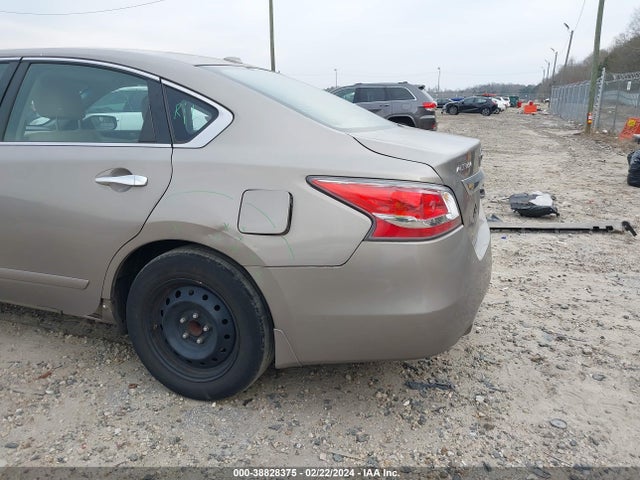 Nissan Altima 2.5 S 2015 1N4AL3AP1FN309521 Image 13