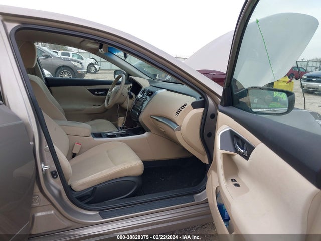 Nissan Altima 2.5 S 2015 1N4AL3AP1FN309521 Image 5