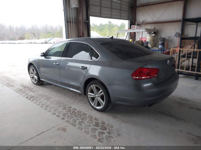 1VWBS7A32EC074771 Volkswagen Passat 1.8t Se