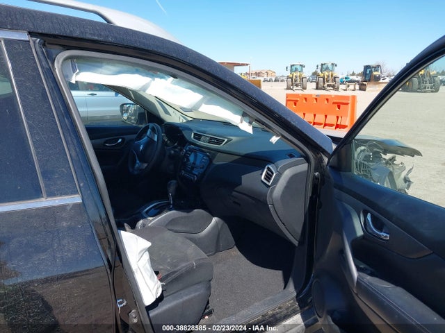 Nissan ROGUE SV 2014 5N1AT2MT3EC754877 Image 5