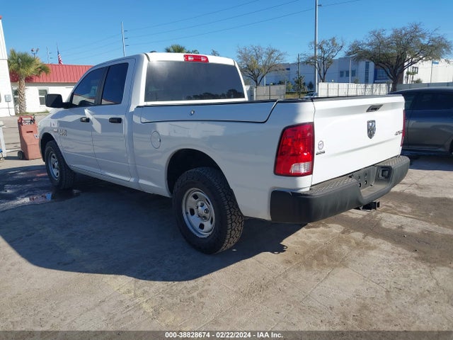 1C6RR7FT4HS613236 RAM 1500 Tradesman Quad Cab 4x4 6'4 Box