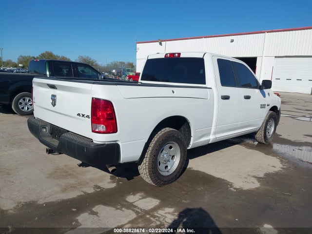 1C6RR7FT4HS613236 RAM 1500 Tradesman Quad Cab 4x4 6'4 Box