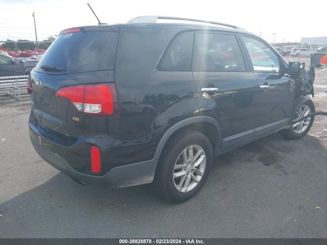 KIA SORENTO LX 2014 5XYKT3A67EG496727 Image 4