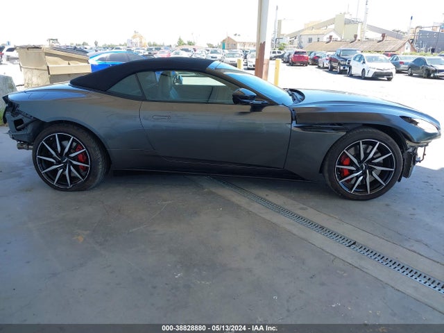 SCFRMFCW5NGM11022 Aston Martin Db11 Volante