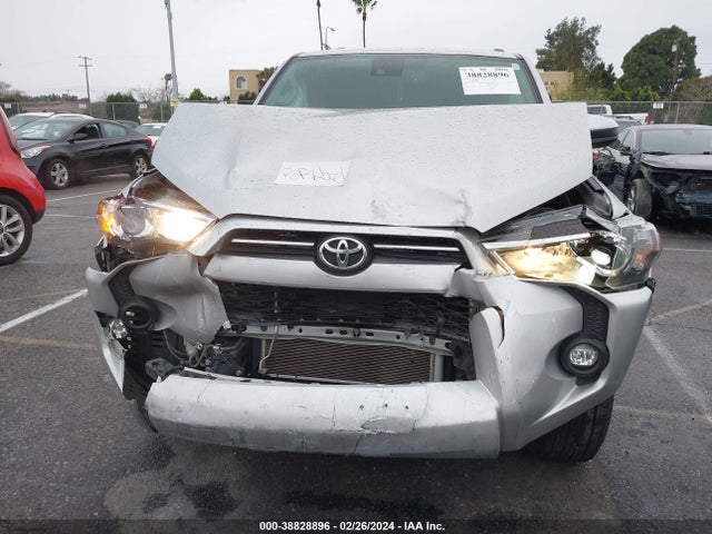 Toyota 4RUNNER SR5 2021 JTEEU5JR9M5239541 Image 6