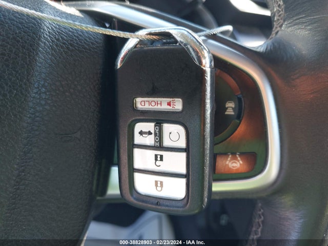 Honda Civic Touring 2016 19XFC1F90GE001910 Image 11