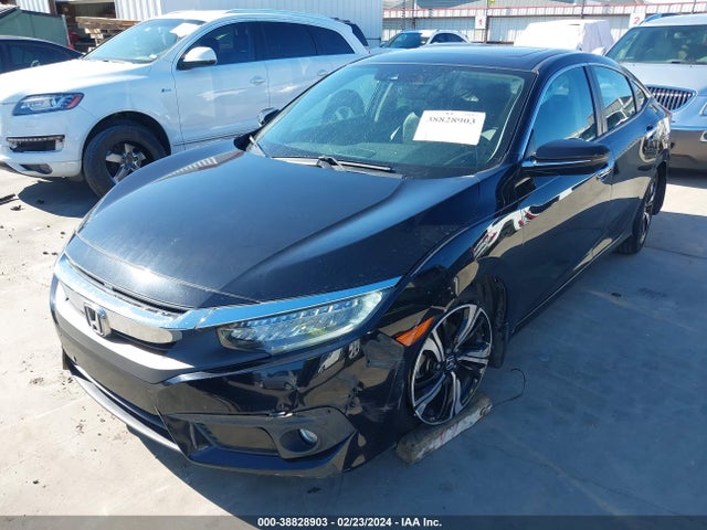 Honda Civic Touring 2016 19XFC1F90GE001910 Image 2