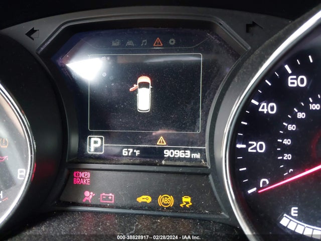 KIA SEDONA LX 2018 KNDMB5C13J6349083 Image 16