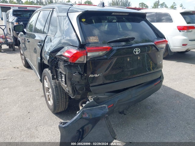 Toyota Rav4 Xle 2019 JTMW1RFV2KJ005552 Image 18