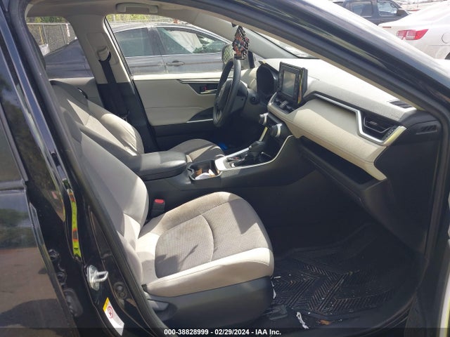 Toyota Rav4 Xle 2019 JTMW1RFV2KJ005552 Image 5