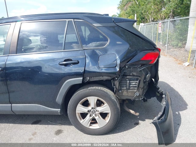 Toyota Rav4 Xle 2019 JTMW1RFV2KJ005552 Image 6