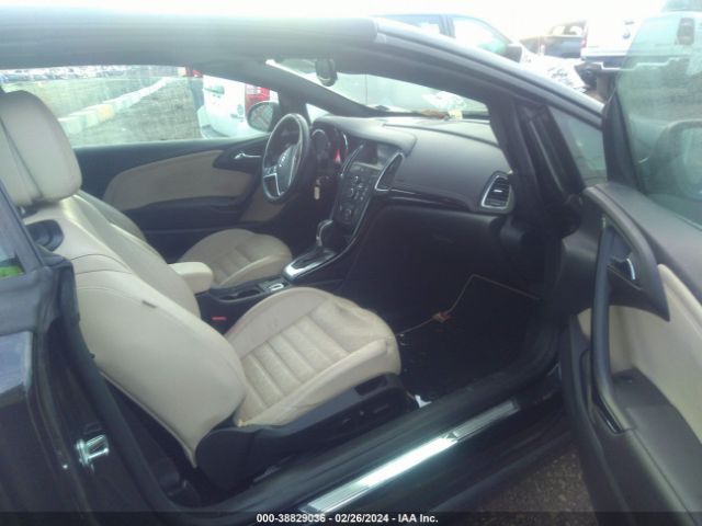 W04WT3N50GG041943 Buick Cascada Premium