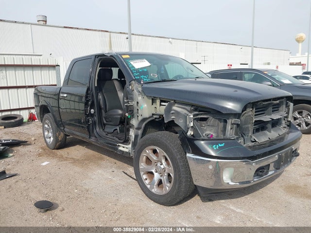 RAM 1500 Laramie  4x4 5'7 Box 2017 1C6RR7NT4HS691212 Image 1