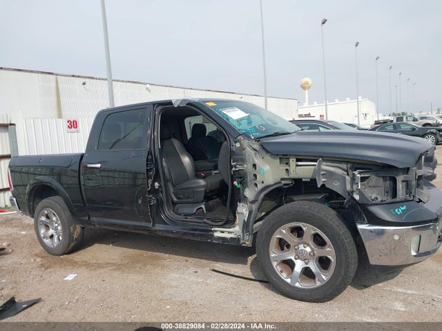 1C6RR7NT4HS691212 RAM 1500 Laramie  4x4 5'7 Box
