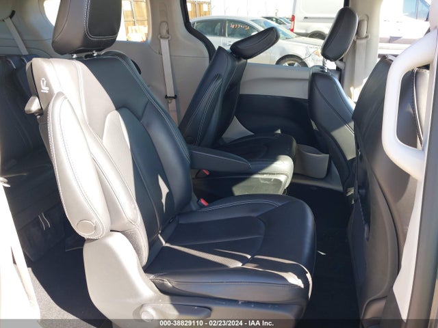2023 CHRYSLER PACIFICA HYBRID TOURING L VIN: 2C4RC1L7XPR608640