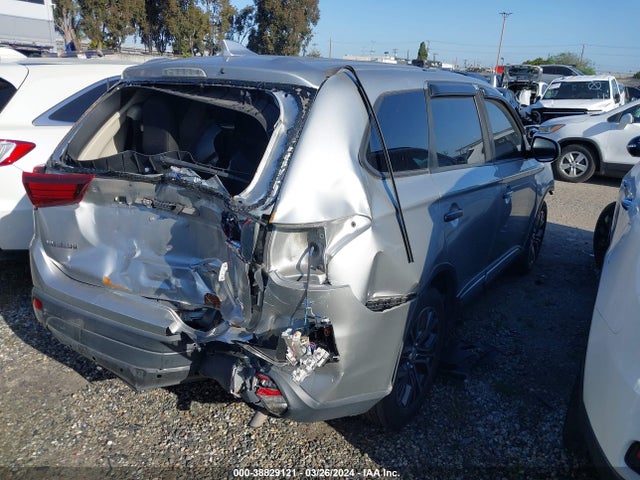 Mitsubishi Outlander Es 2018 JA4AD2A32JJ004960 Image 4