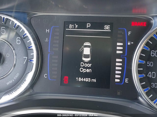 Chrysler 200 Limited 2015 1C3CCCAB7FN734950 Image 15