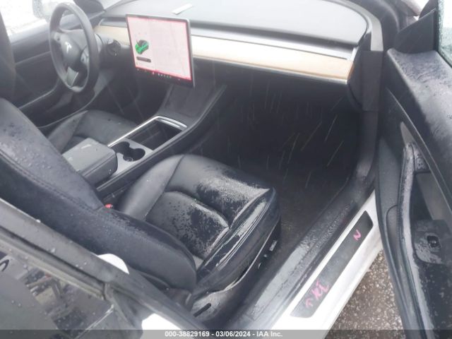 5YJ3E1EA9MF930752 Tesla Model 3 Standard Range Plus Rear-wheel Drive