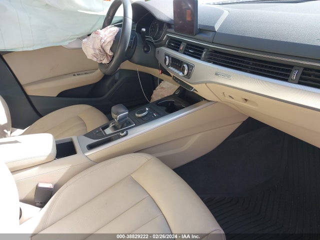 Audi A4 2.0t Premium 2017 WAUANAF45HN065850 Image 5