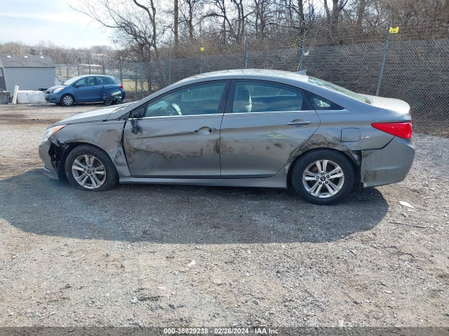Hyundai SONATA GLS 2014 5NPEB4AC5EH812209 Image 15