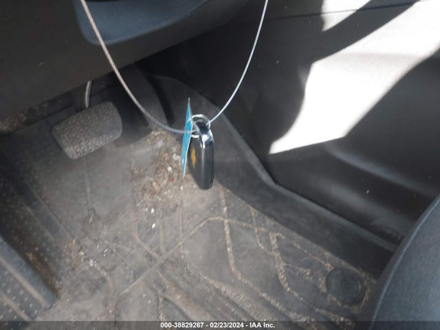 Chevrolet EQUINOX LT 2018 2GNAXSEV0J6315431 Image 11