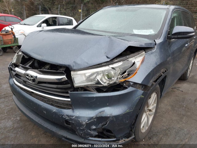 Toyota Highlander Le 2016 5TDZARFH8GS021742 Image 6