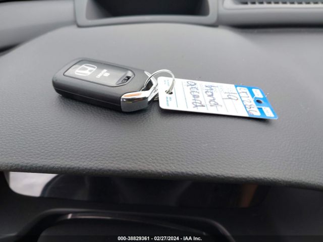 1HGCV2F93KA021553 Honda Accord Touring 2.0t