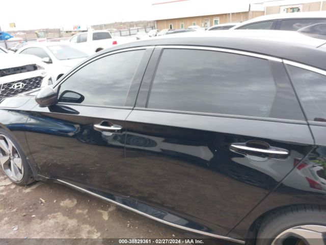 1HGCV2F93KA021553 Honda Accord Touring 2.0t
