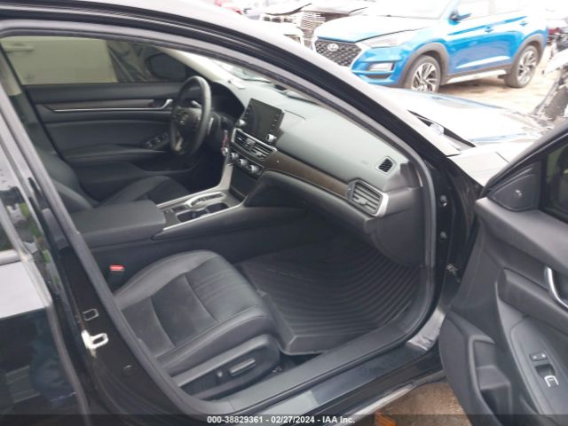 1HGCV2F93KA021553 Honda Accord Touring 2.0t