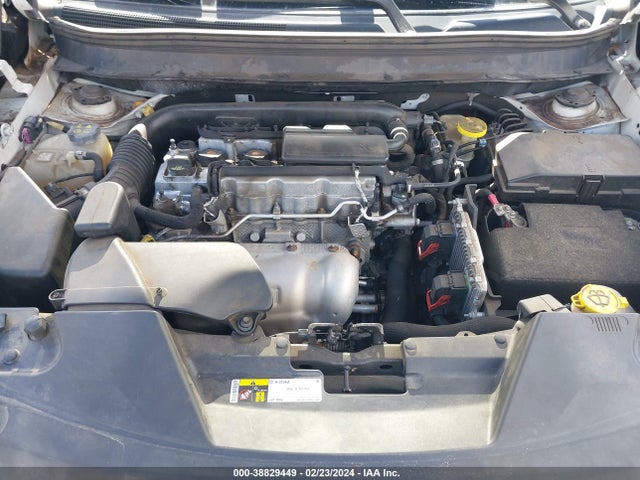 Jeep Cherokee Latitude 2014 1C4PJLCBXEW122850 Image 10