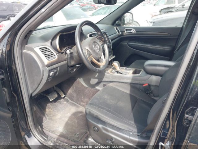 1C4RJFAG4HC684483 Jeep Grand Cherokee Laredo 4x4