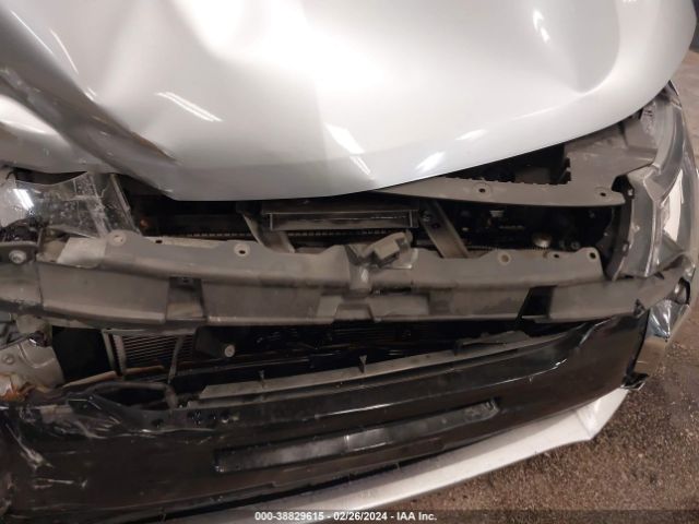 JA4AZ3A32GZ011960 Mitsubishi Outlander Sel