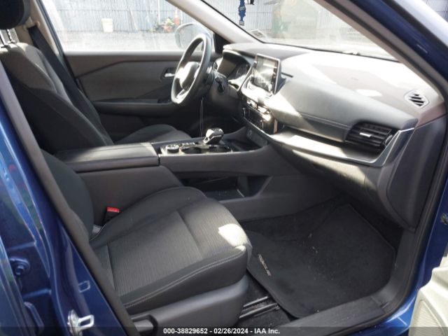 5N1BT3BB1NC694022 Nissan Rogue Sv Intelligent Awd