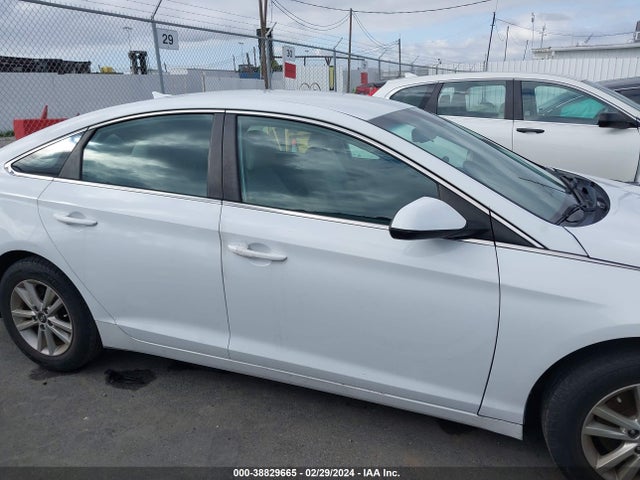 Hyundai SONATA SE 2016 5NPE24AF1GH274203 Image 14