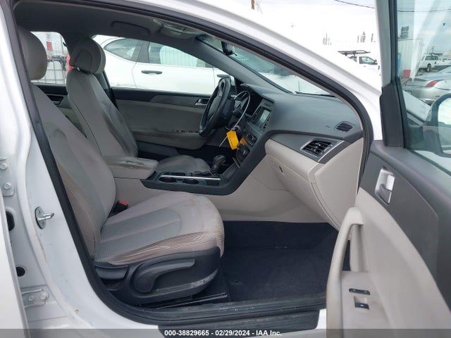 Hyundai SONATA SE 2016 5NPE24AF1GH274203 Image 5