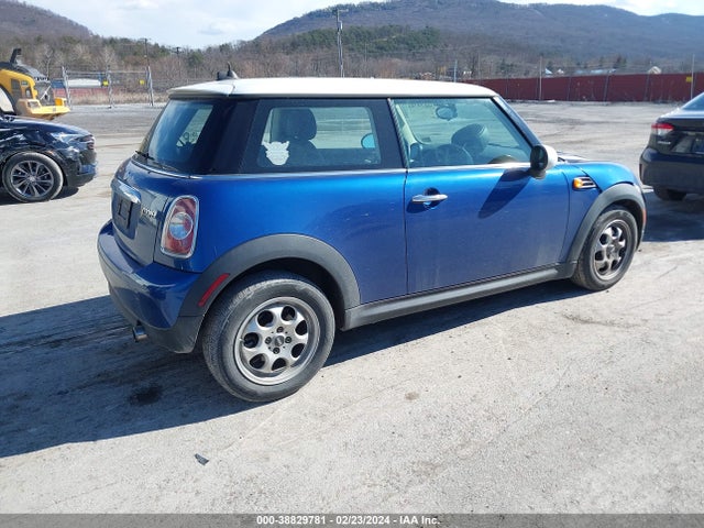 2013 MINI HARDTOP WMWSU3C57DT689672 Photo 3