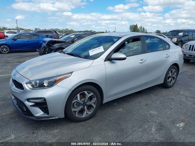 KIA Forte Lxs 2021 3KPF24AD6ME318232 Image 2