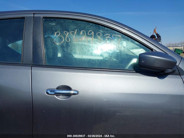 Nissan Versa 1.6 Sv 2016 3N1CN7AP7GL847424 Image 13
